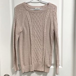 Size Small Gap Cable knit sweater in soft pink